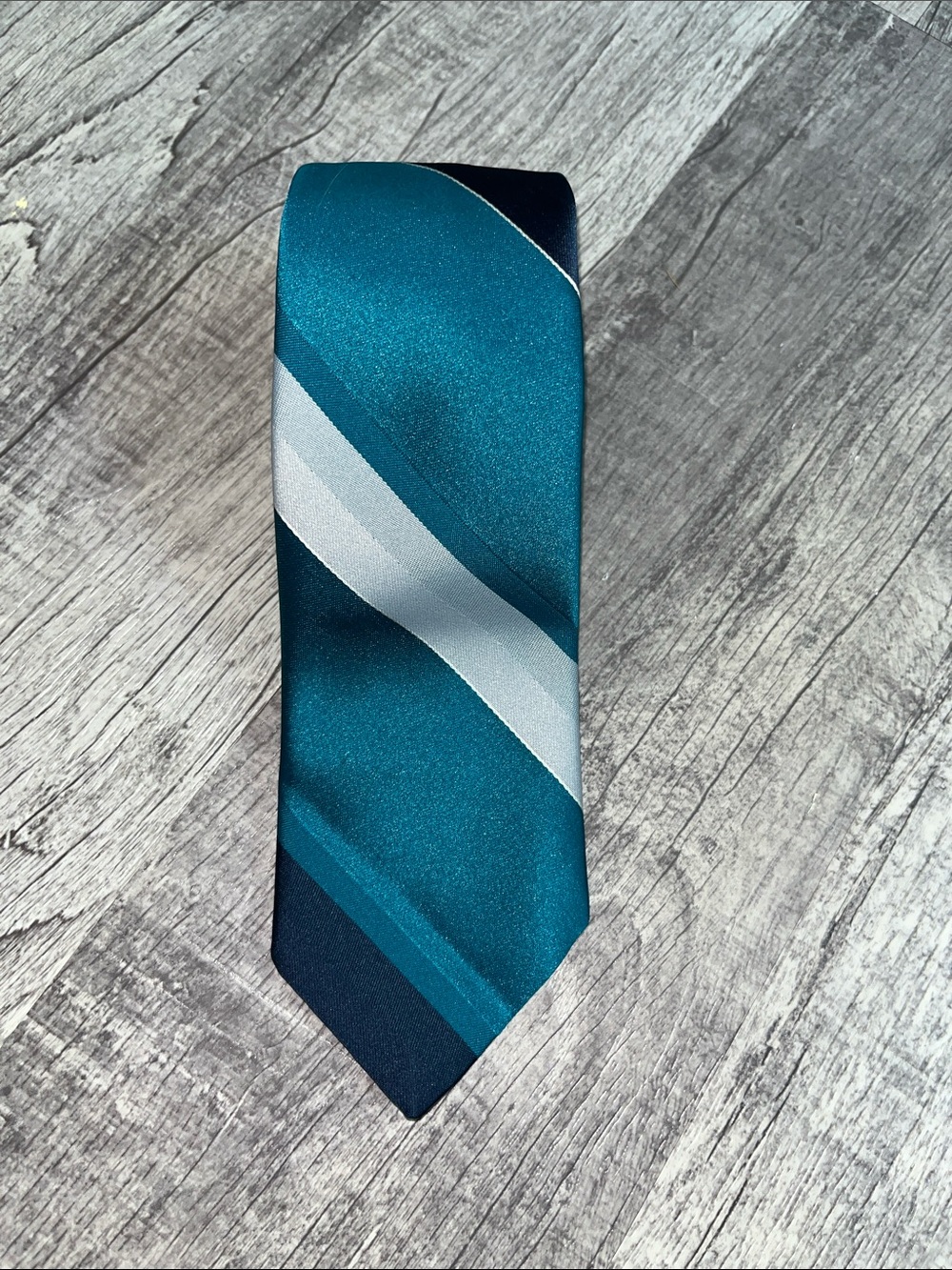 Vintage Jordache Diagonal Stripe Men's Tie